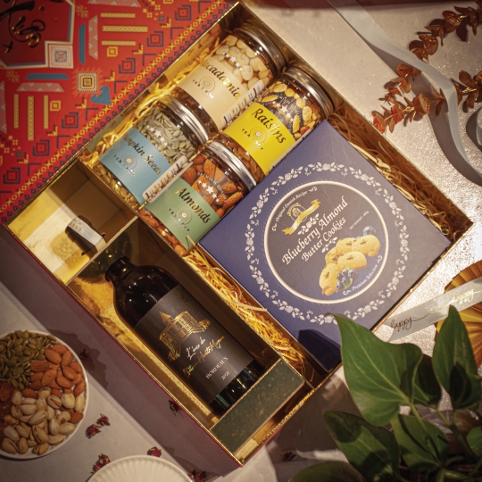 Hộp quà Tết Đoàn Viên